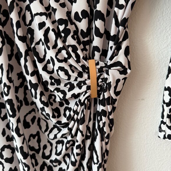 Jones New York Black‎ White Animal Print Faux Wrap Ruched Dress Size 4 - Picture 3 of 6
